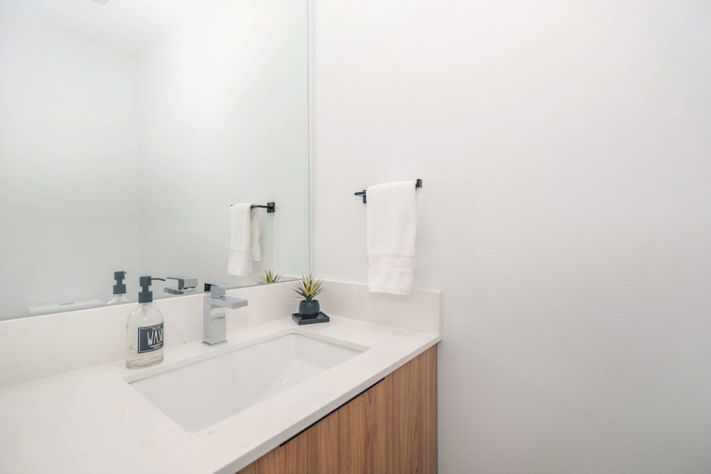Photo bathroom renovation companies