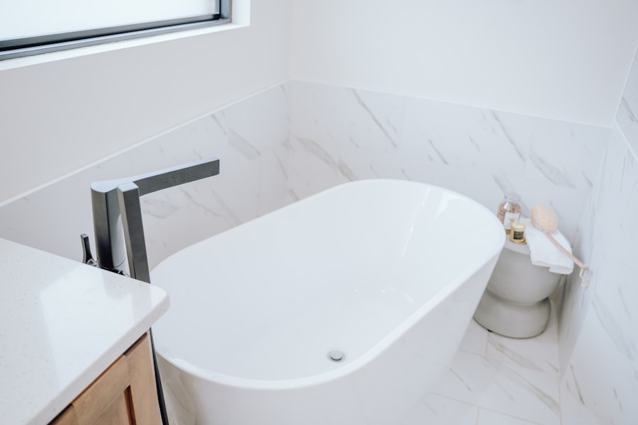 Photo replace bathtub